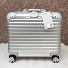 日默original compact 16寸银色登机箱铝镁合金材质机长箱公文箱