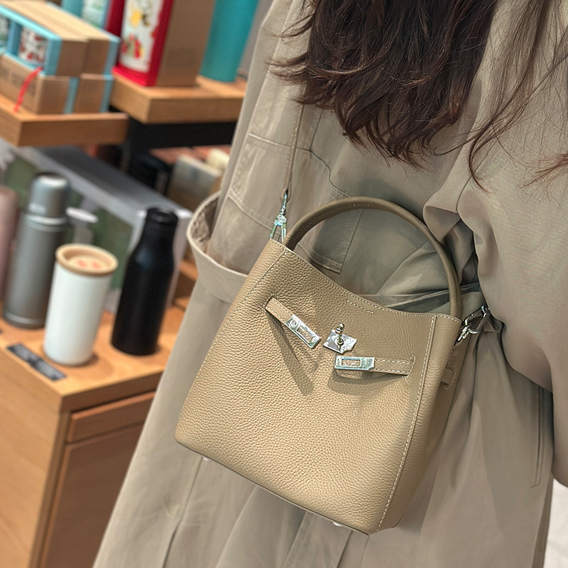 2026 New Model Genuine Leather Women's Bag Versatile High-End Basket-Style Bucket Bag Women's Handbag