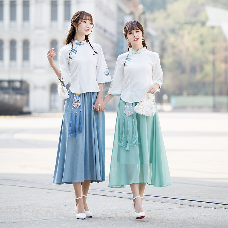 Vintage Chinese Style Versatile Ethnic Embroidered Cotton Linen Tang Suit Two-Piece Set Chinese Cheongsam Zen Tea Workwear Suit with Buttons Vintage Chinese Style Versatile Ethnic Embroidered Cotton Linen Tang Suit Two-Piece Set Chinese Cheongsam Zen Tea Workwear Suit with Buttons