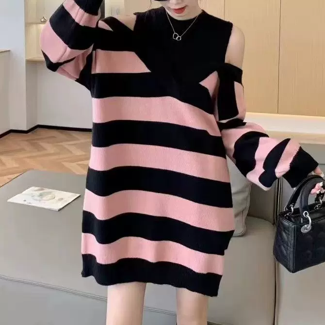 新品大码微胖mm初秋新款露肩条纹挂脖针织衫女韩版时尚假两件长袖