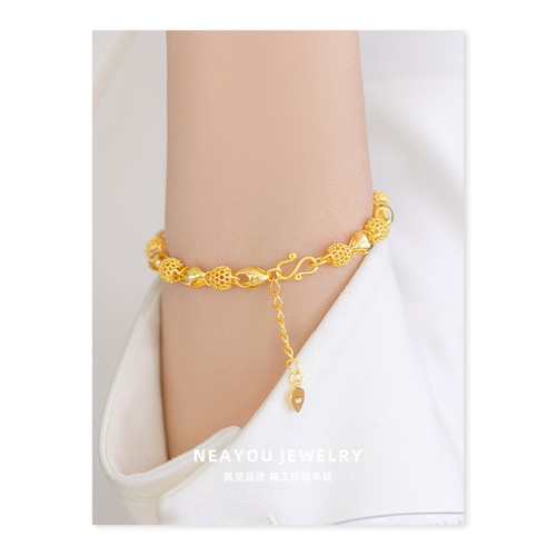 Retro gold-plated high-end hollow exquisite bracelet for women Ethnic style gold-plated women's exquisite exquisite bracelet