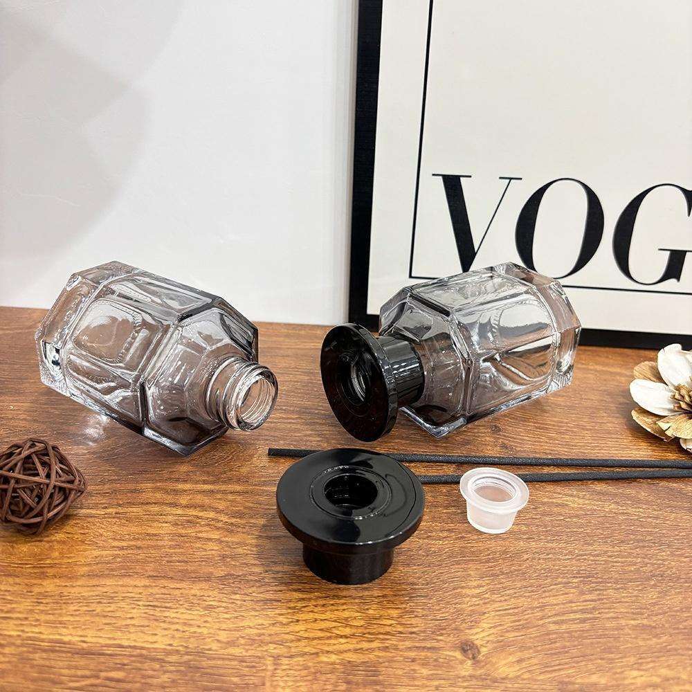 120ml Minimalist Gradient Octagonal Glass Car Diffuser Bottle Non-Electric Aromatherapy Home Use and with Wood