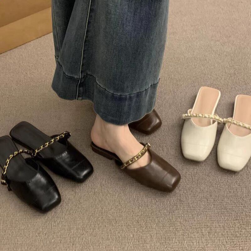 2026 Spring New Style Chanel-Inspired Mules with Chain Embellishments, Color-Blocking, Closed-Toe, Retro Slip-On Flat Slippers 2026 Spring New Style Chanel-Inspired Mules with Chain Embellishments, Color-Blocking, Closed-Toe, Retro Slip-On Flat Slippers