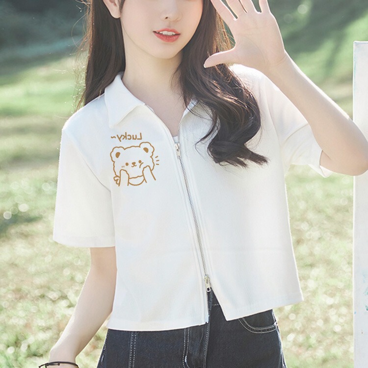 Off-shoulder short T-shirt women's short-sleeved summer cardigan zipper polo collar small shirt design sense small versatile top