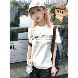 美式复古星星字母印花正肩短袖恤女夏季新款修身显瘦辣妹短上衣