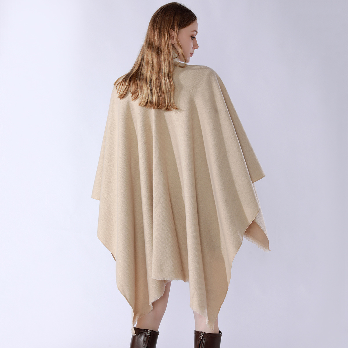Nowy, jednolity kolor szala z prostymi i uniwersalnymi kieszeniami, ciepła peleryna, wysokiej jakości podróżna peleryna z rozcięciem_voghion.com