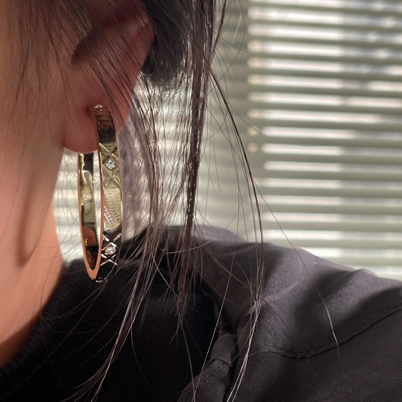 25P High Version C Brand Small Fragrant Style Rhombus Round Earrings with a High-End Feel, Exaggerated Celebrity Style S925 Silver Needle Earrings