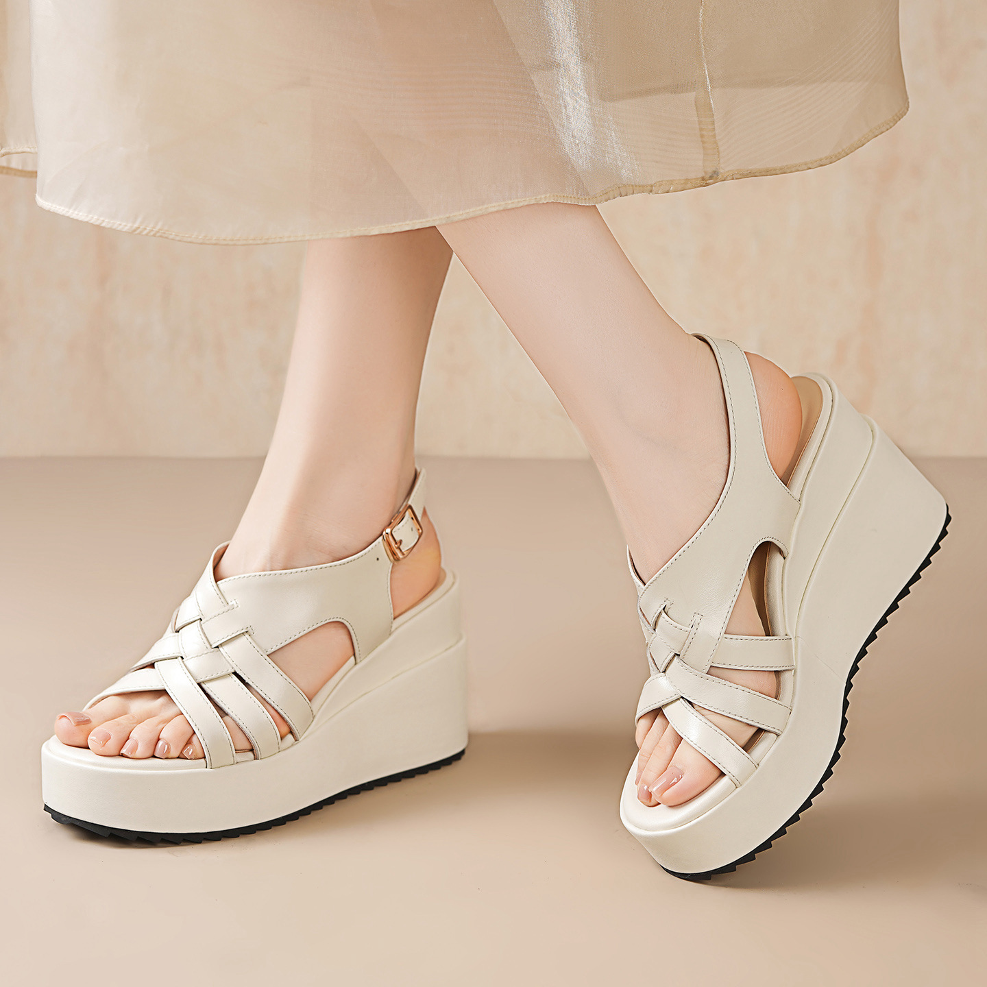 Sandal cao gót nữ hở mũi quai khóa, đế xuồng dệt da bò, gót 10 cm — Da bò trắng gạo