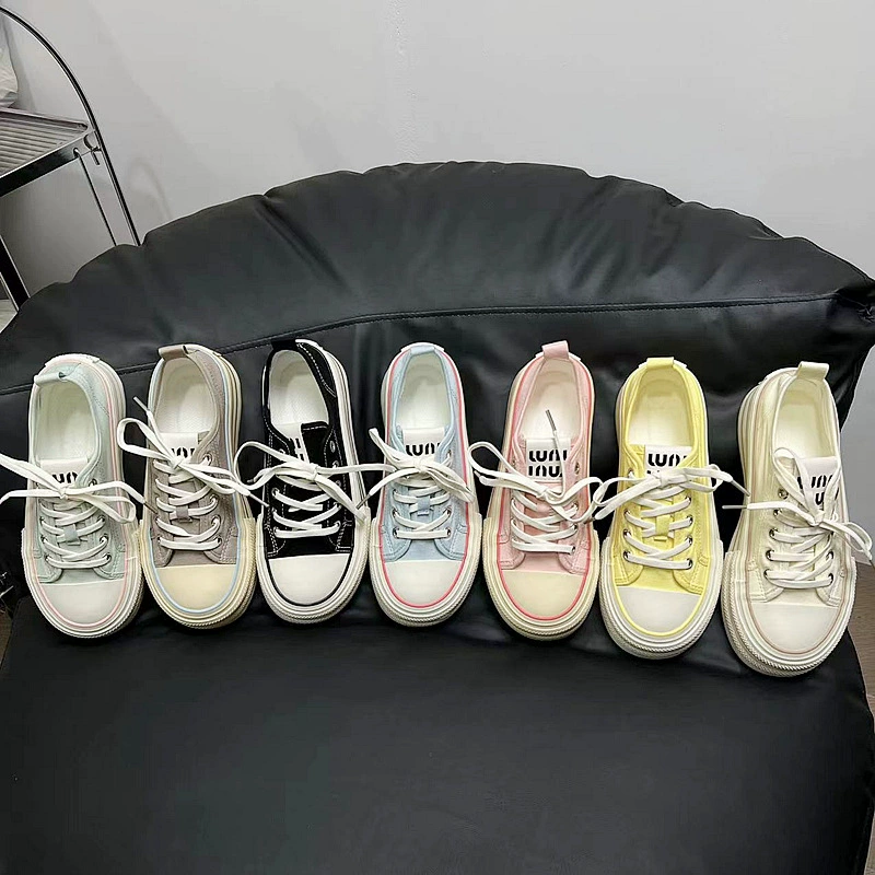 2025 летний новый маленький холст обувь женская повышая дышащий кекс с толстой подошвы повседневная маленькая белая обувь дикая модная обувь