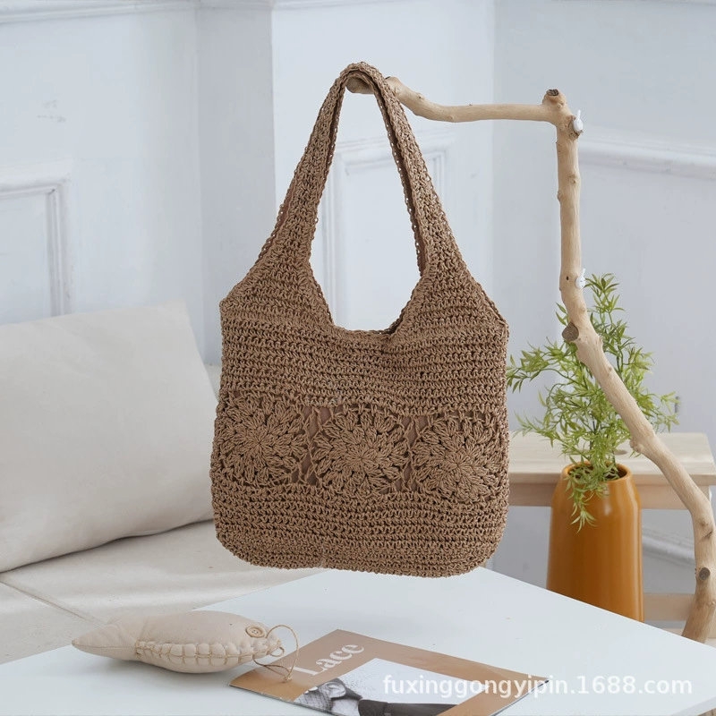 Beach straw capacious one-shoulder bag