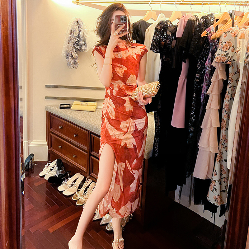 Đầm maxi nữ lưới in họa tiết retro xẻ tà dài — Đỏ cát Be