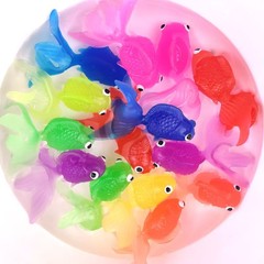 小さな金魚のおもちゃ、模擬金魚、柔らかいプラスチック製の子供用動物のおもちゃ、卸売