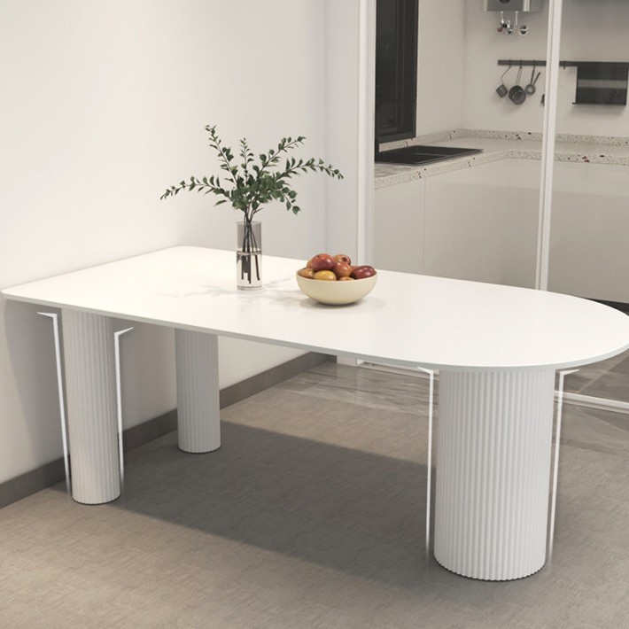 Mesa de comedor de estilo francés de estilo crema, mesa de esquina redondeada rectangular, combinación de mesa de comedor y silla doméstica moderna y simple