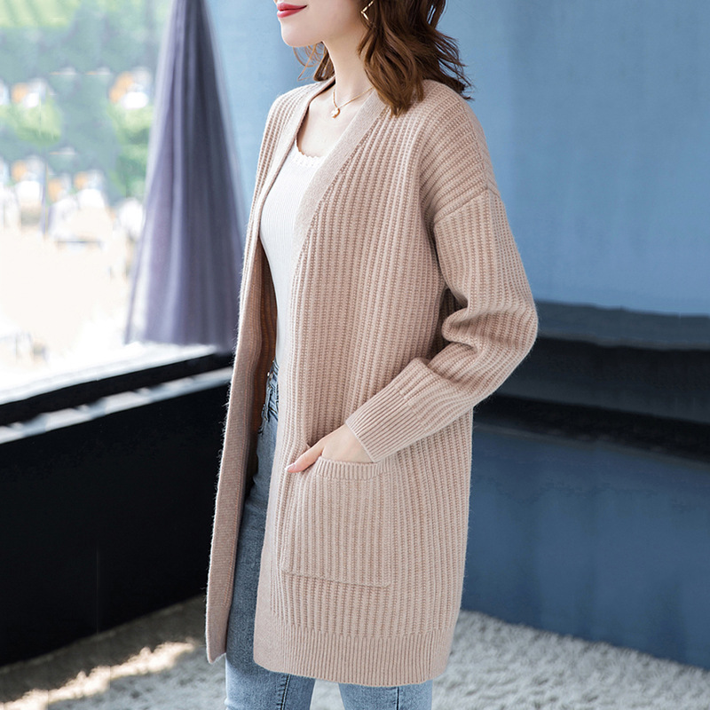 春と秋の新型セーターのニットカーディガンの女性は長袖のゆったりしていてシンプルです。|undefined