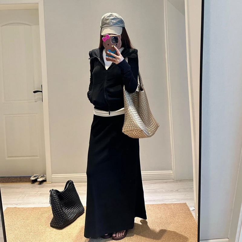 早秋季黑色连帽卫衣外套半身连衣裙子女2026韩系穿搭一整套装长裙