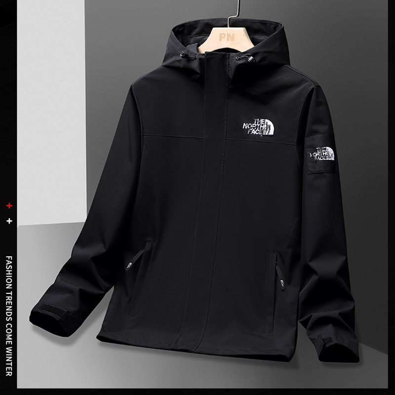 Autumn and Winter Outdoor Jacket Embroidered Hooded Windproof and Waterproof Jacket for Men and Women Loose Mountaineering Jacket Contrasting Color Top Trendy Autumn and Winter Outdoor Jacket Embroidered Hooded Windproof and Waterproof Jacket for Men and Women Loose Mountaineering Jacket Contrasting Color Top Trendy