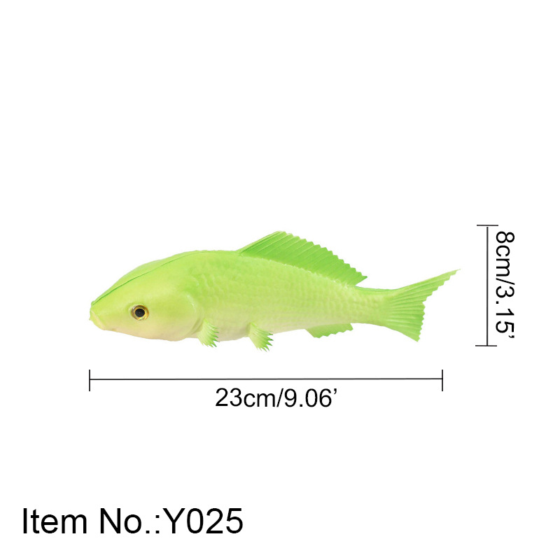 작은 녹색 잉어