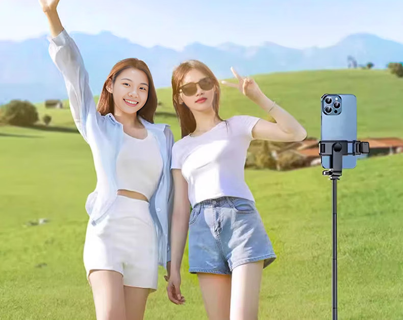 R1 Selfie Stick Phone Multi-function Support Stand Bluetooth Remote Control Telescopic All-in-One Live Streaming Stand Mini Artifact Portable