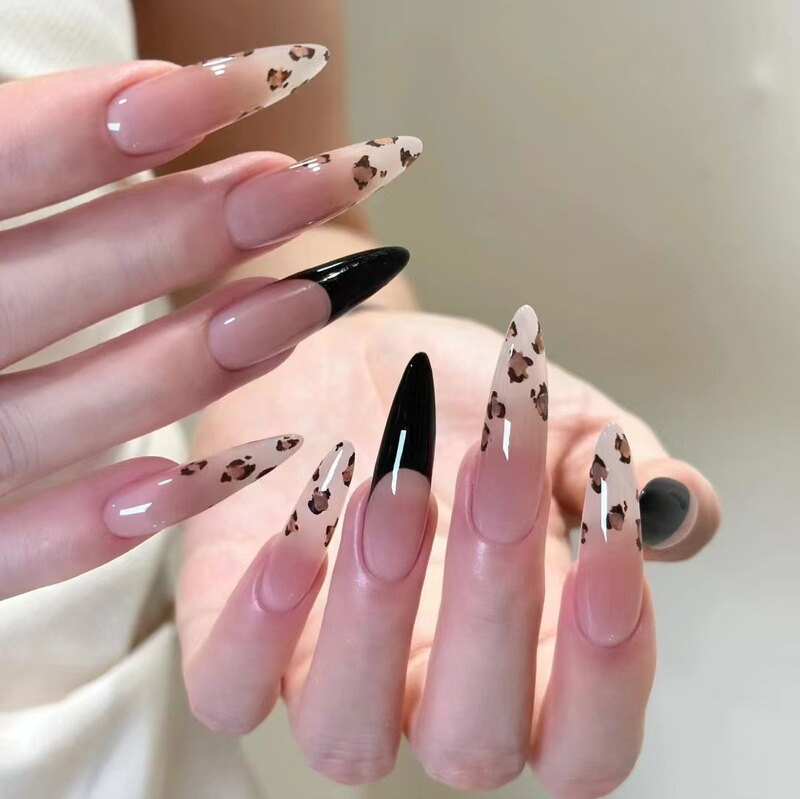Simple Autumn and Winter New Black French Leopard Blush Wearing Nail Pieces Removable Finished Long Fake Nail Pieces