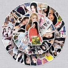 50张BABYMONSTER明星贴纸跨境韩国女团周边装饰手机滑板咕卡贴纸