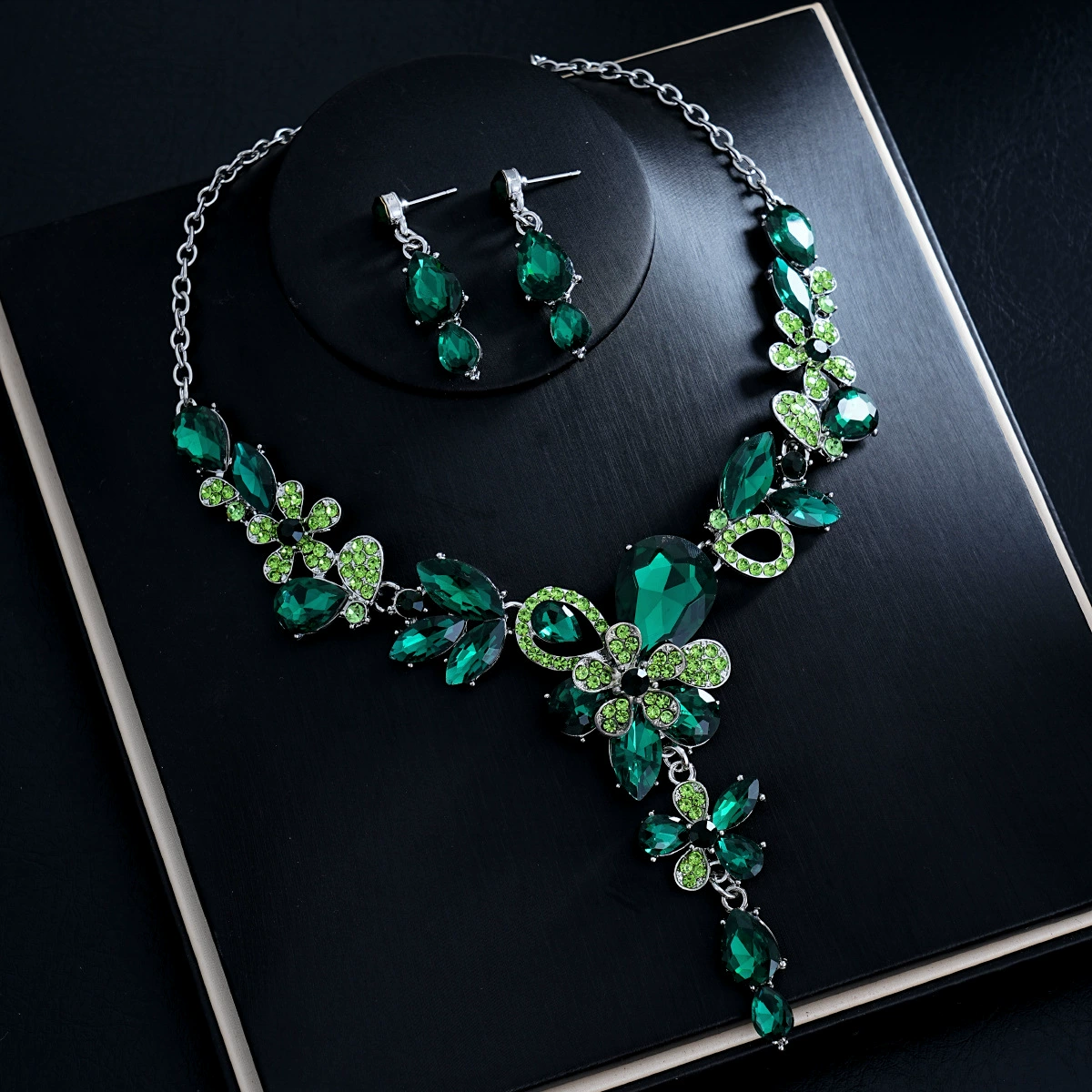 Серебряная игла из жемчуга, брендовый цирконий с кисточками, серьги, серебро 925 пробы, легкий роскошный стиль, яркий броский стиль, качественный стиль, оптовая продажа