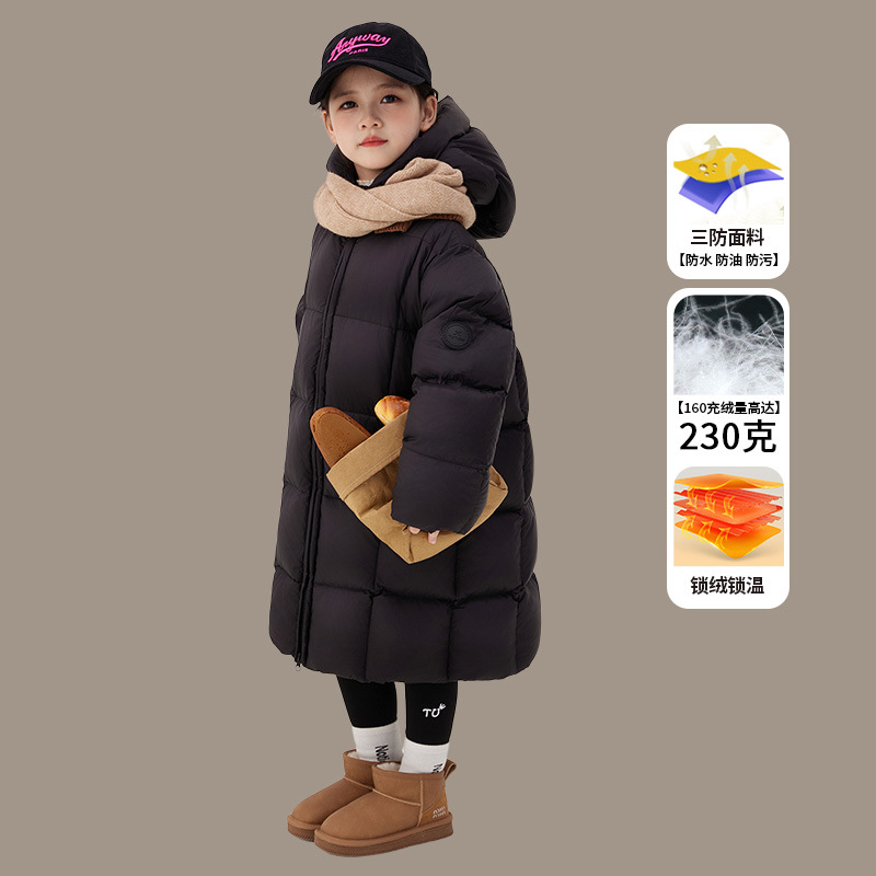 女の子のダウンジャケットの冬のタイプ2025の新型の洋気の流行の子供の秋の服の90白のアヒルの羽毛の厚い保温の上着の潮