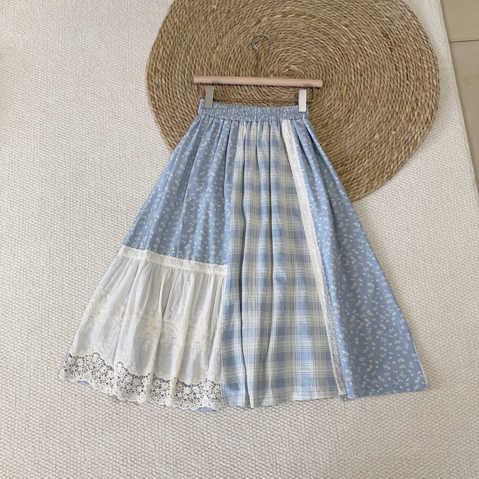 Vintage Heavy Industry Lace Stitching Floral Skirt Women's 2025 Design Sense Mid-Length A- Shaped Large Skirt