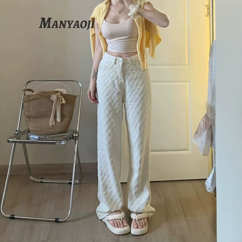 Designer-Inspired Chanel-Style White Straight-Leg Jeans for Women, 2024 Spring/Summer, Loose Fit, Slimming Wide-Leg Floor-Length Pants Designer-Inspired Chanel-Style White Straight-Leg Jeans for Women, 2024 Spring/Summer, Loose Fit, Slimming Wide-Leg Floor-Length Pants