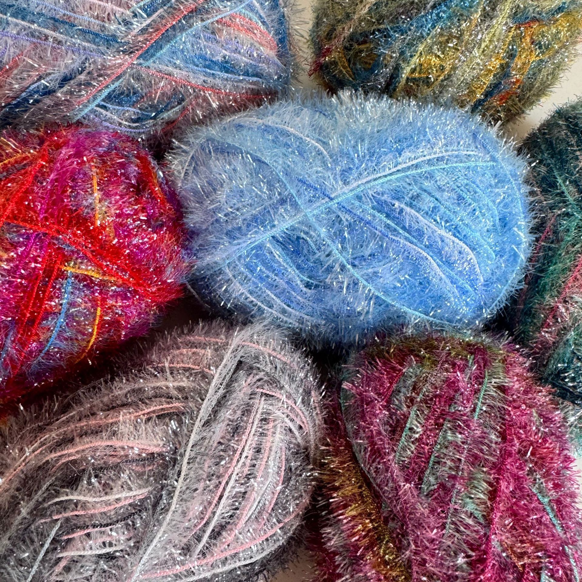 厂家供应韩式洗碗巾线全涤玻璃丝猫毛纱DIY闪光线亮丝线涤纶线