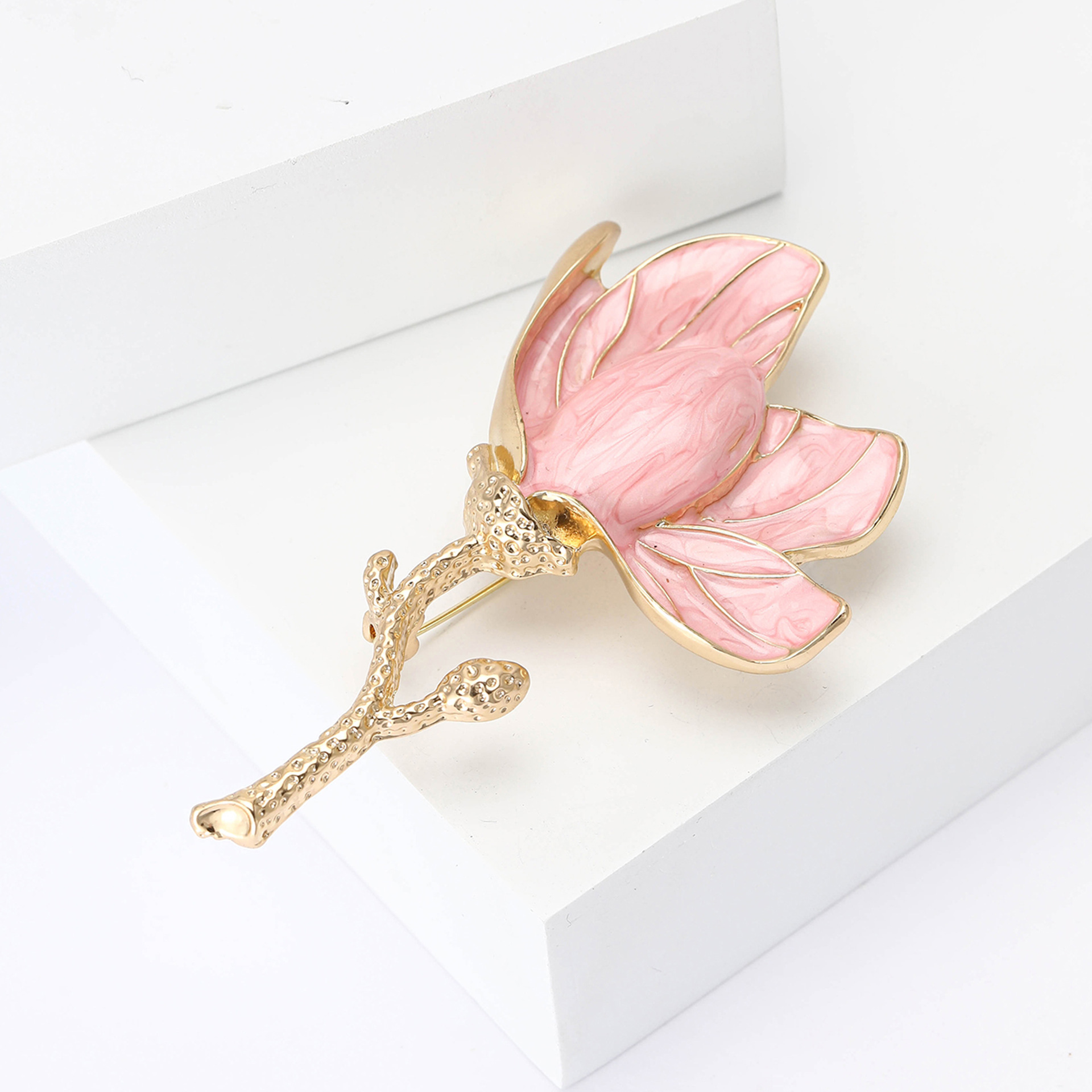 Korean New Alloy Enamel Magnolia Brooch Fresh All-match Women's Suit Shirt Corsage Jewelry Pin