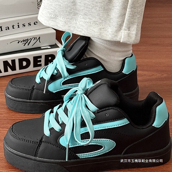 Niche Original Black Sneakers for Men 2025 New Autum Breathable Versatile Ins Trendyy Student Fashion Moral Training Shoes