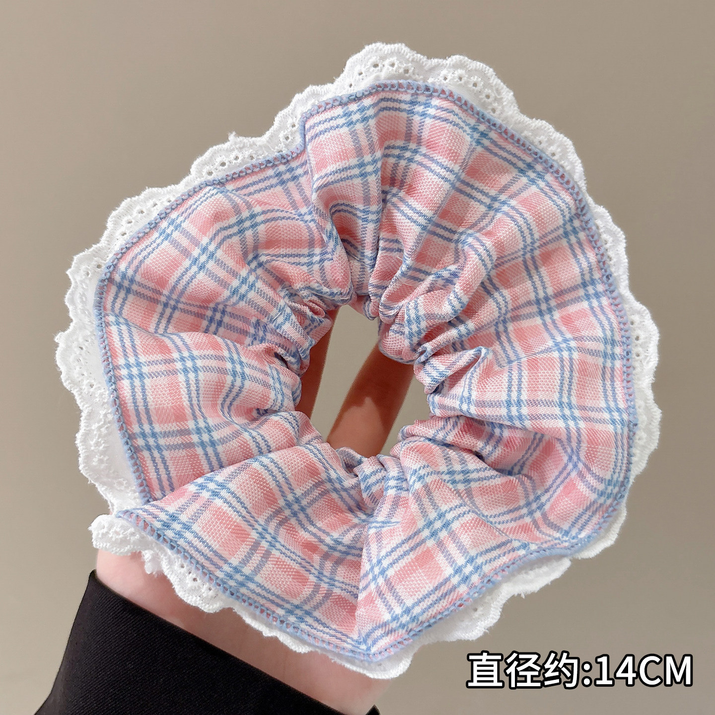Nuevo scrunchie de encaje multicapa 2026 para mujer, lazo para el pelo de alta gama, accesorio suave para el cabello estilo coreano.