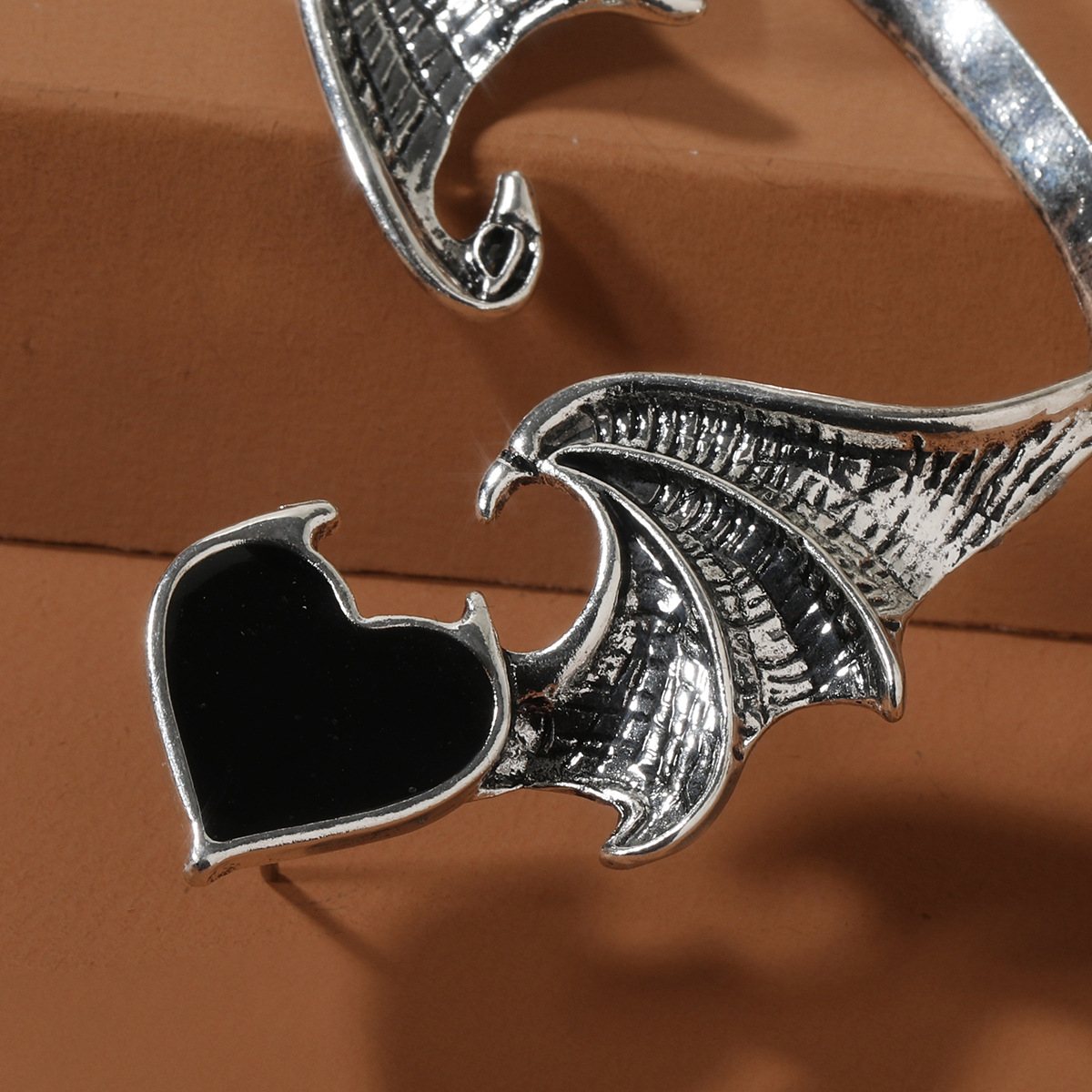 Orecchini gotici retrò con ali da elfo, clip per le orecchie per le donne, stile dark, stile punk, orecchini da diavolo, orecchini a forma di drago, ganci per le orecchie_voghion.com