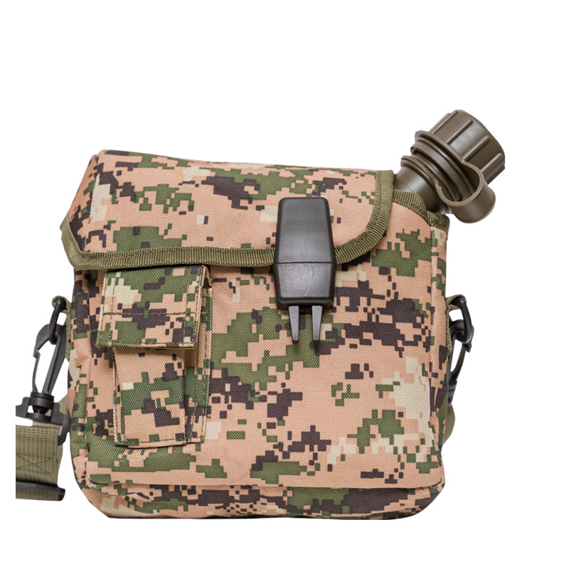 Botella de agua tipo cassette para exteriores, para montañismo, camping, deportes, entrenamiento portátil al aire libre, botella de agua especial de camuflaje de 1.75L