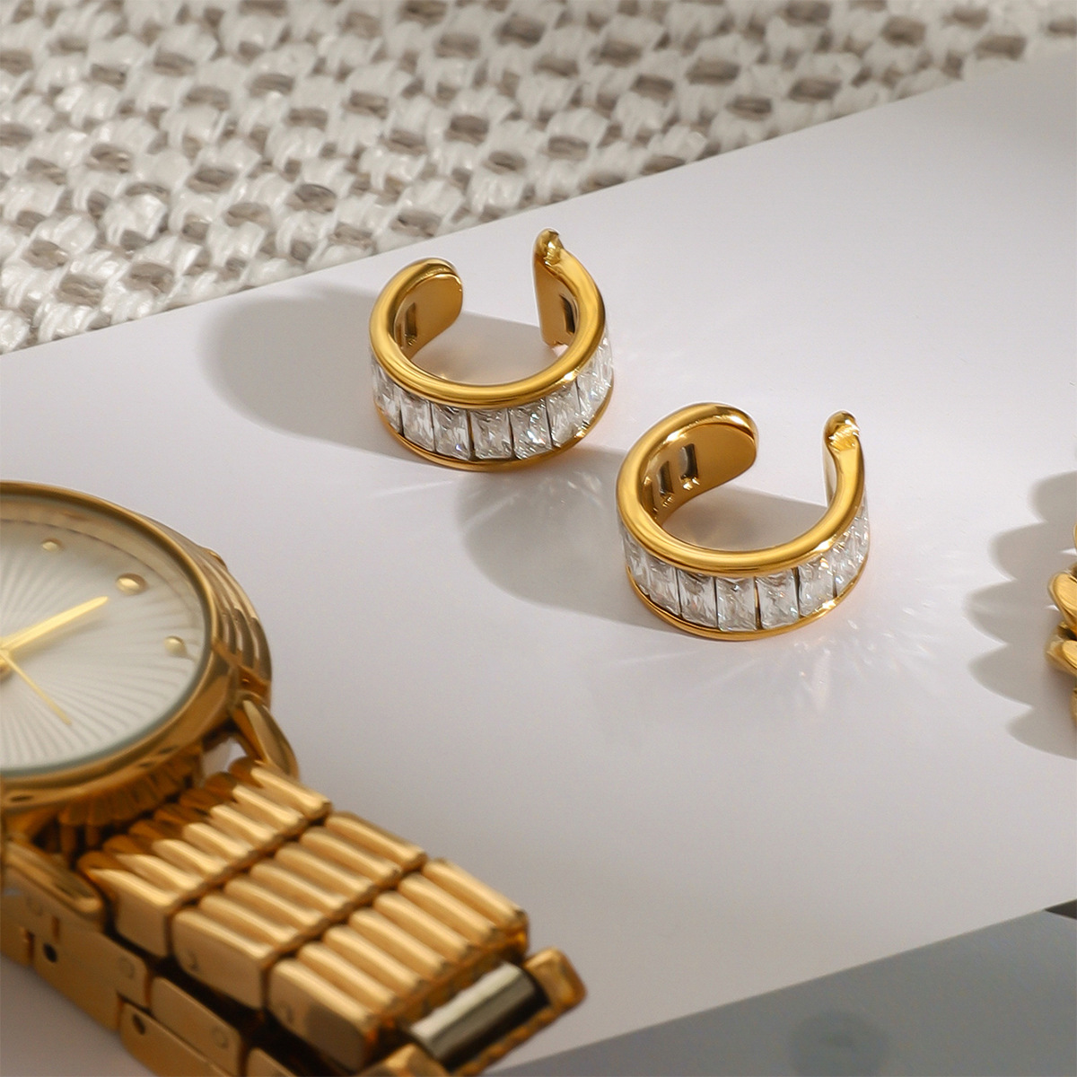 Jeting Europa y América acero inoxidable sin agujeros de orejas clips de orejas de diamante de alto nivel hueso de diamante de acero pendientes transfronterizos