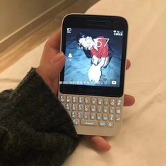 Q5 フルキーボード スマートユニコム 4G インターネット中毒ネット有名人かわいいバックアップ携帯電話