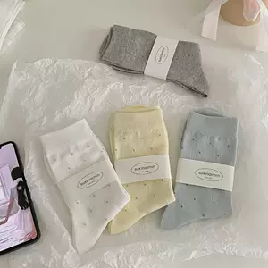 ถุงเท้าสตรีฤดูใบไม้ผลิและฤดูร้อน รุ่นใหม่ ลายจุดเล็ก ดูเรียว โทนสีเทา ไร้ตะเข็บ สไตล์เกาหลี ถุงเท้าหุ้มข้อแบบยืดหยุ่น ใช้งานได้หลากหลาย ลายจุดกลม ถุงเท้ารัดเบา ยาวระดับกลางขา