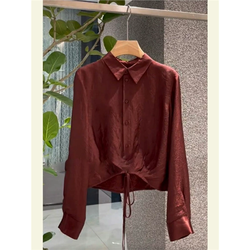 2738 красный цвет одежды и дизайн чувство ниши красивый винно-красный воротник ацетат атласная рубашка с длинными рукавами осенью