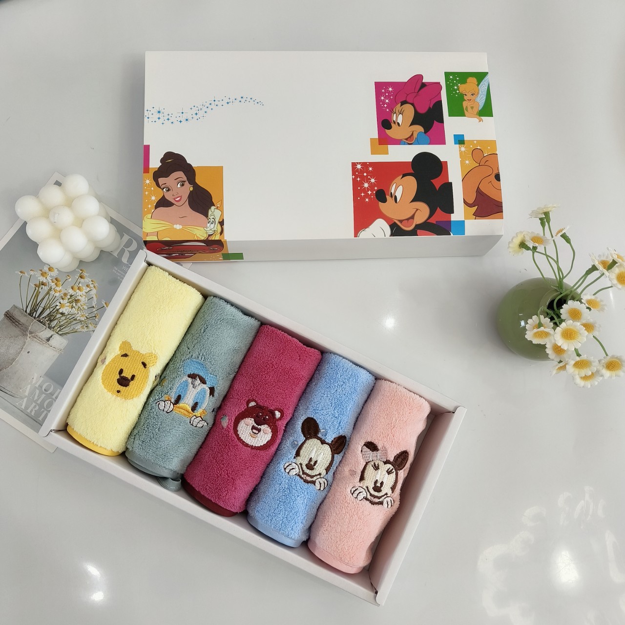 Toalla cuadrada para bebés bordada caricatura coral toallas de peluche absorbente suave secado rápido toallas de lavado de la cara para jardín de infantes