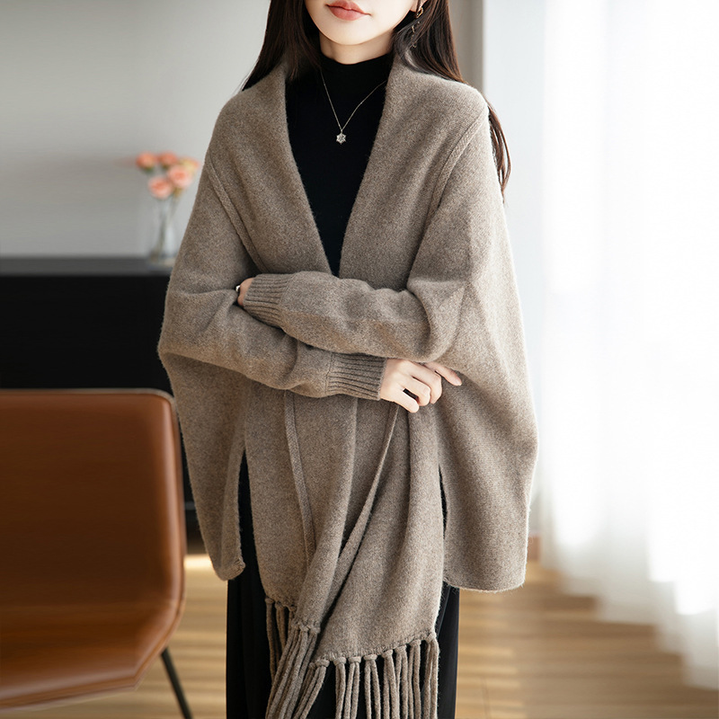 Manufacturer Cross-Border Wholesale 2025 New 100 Wool Tassel Oversized Shawl Cloak Warm Cardigan in Large Quantities in Stock