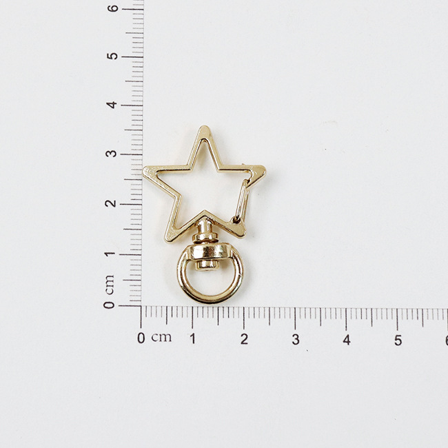 愛の五角星のカバンの付属品のカバンのフックのキーホルダーのチェーンのペンダントの犬のボタンの金属のフックのロブスターボタン|undefined