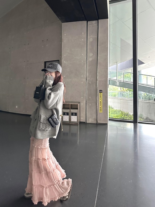 范吸吸/慵懒高克重/女装秋季2025新款针织开衫灰色毛衣外套|undefined