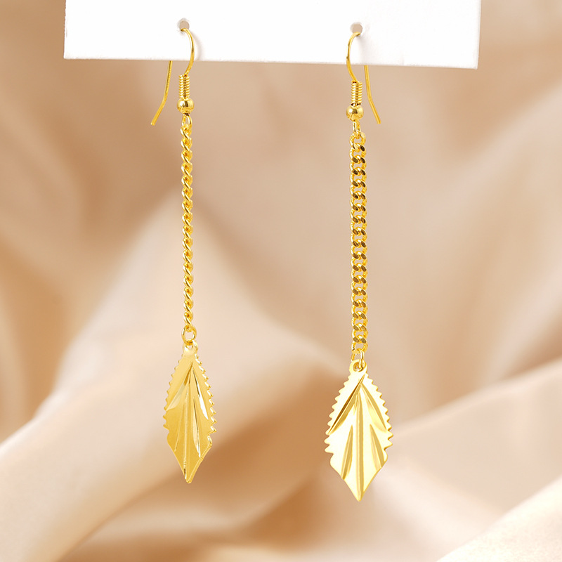 Vietnam arena oro largo borla pendientes simple gran temperamento deja cuentas redondas cinco líneas borla oído joyería al por mayor