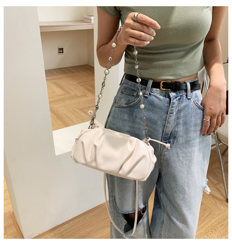 Wholesale Soft Pu Fold Pearl Chain Single Shoulder Handbag Nihaojewelry display picture 89