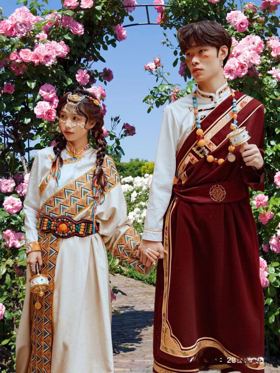 Photography Travel Men's Style Ethnic Minority New Aristocratic Clothing Tibetan Chuba Tibetan Tibetan Style Tibet 2023 Tibetan Women Men