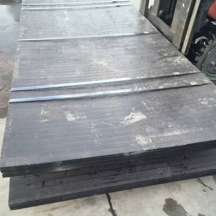 供应堆焊耐磨板 双金属复合耐磨钢板 水泥与矿厂行业耐磨部件用