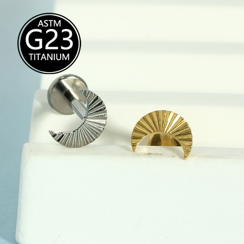 Pointed titanium steel lip stud product view