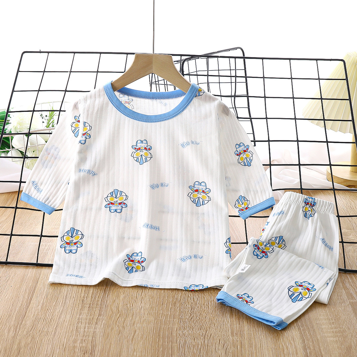 Traje de siete puntos para niños Verano Clase A Ropa de hogar para bebés para niñas Ropa de aire acondicionado deshuesado de dibujos animados para niñas