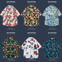 香港風半袖シャツ男女カップルの夏のゆるい薄いハワイビーチ砕花五分袖花シャツ