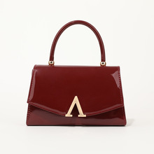 �n��ins�LС����������|����߼����W�������ͨ��б���Ů��